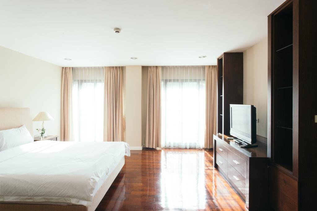 Thomson Residence Hotel Bangkok Exterior photo